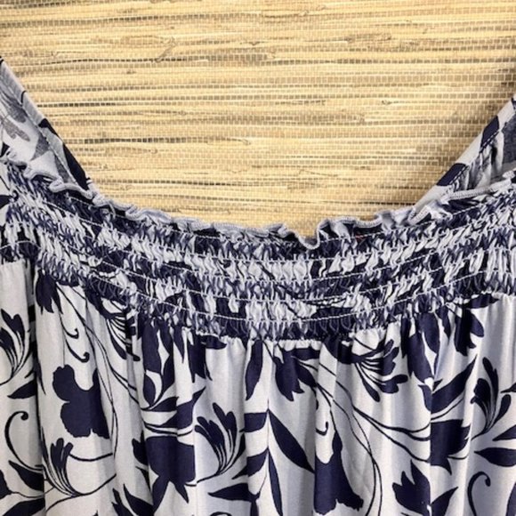 NEW DIRECTIONS-Size XL (14/16) Blue Floral Peasant Top-Bell Sleeve- Off Shoulder - Picture 7 of 12